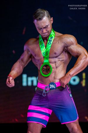 MEN‘S PHYSIQUE 174